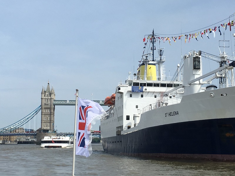 Do Londýna přes Amsterdam 7 dní